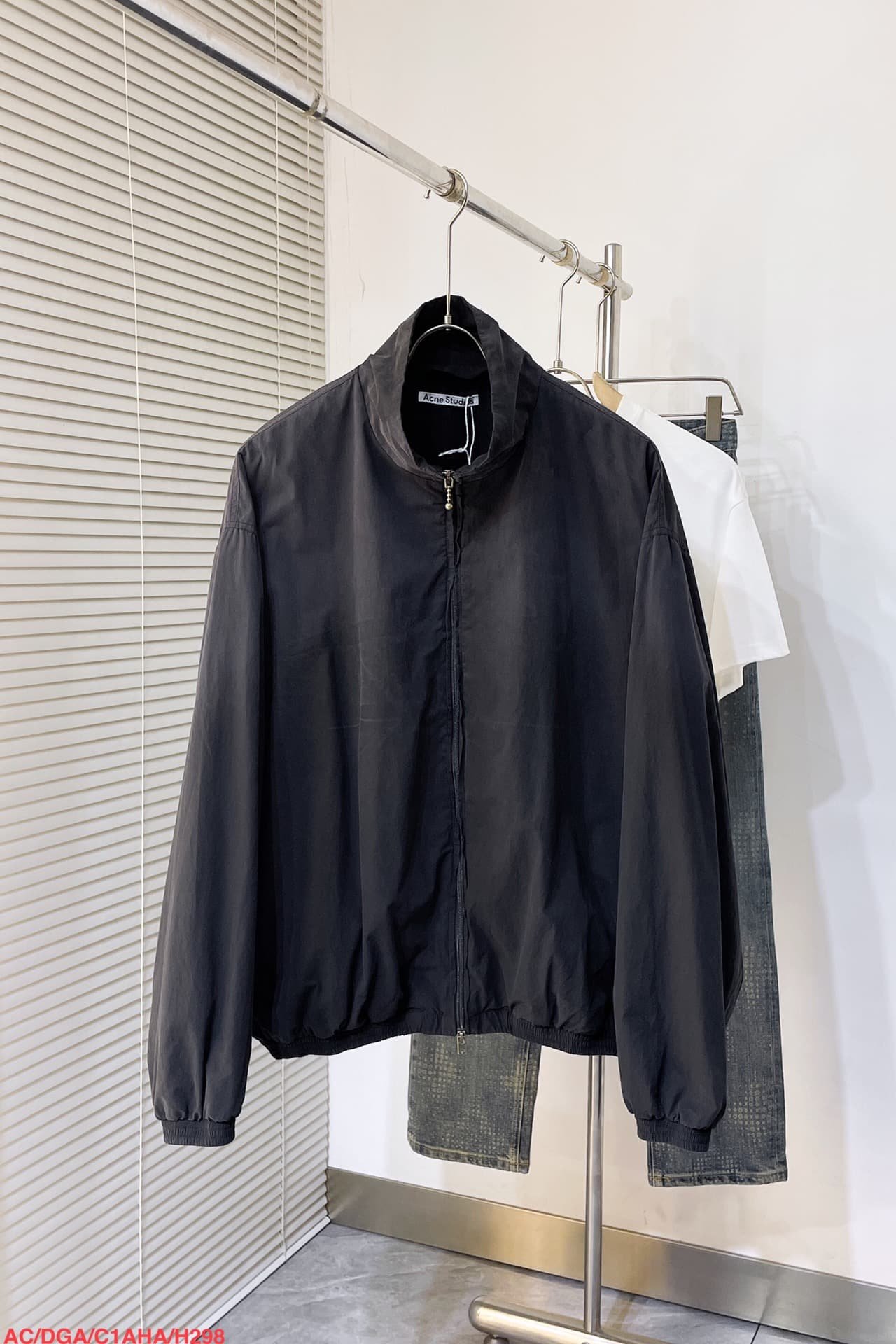 Logo zipper jacket