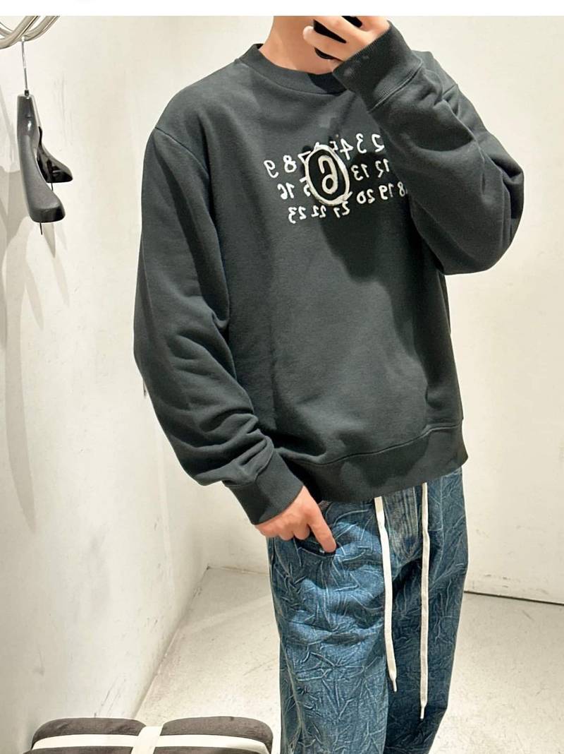 MM6 sweatshirt