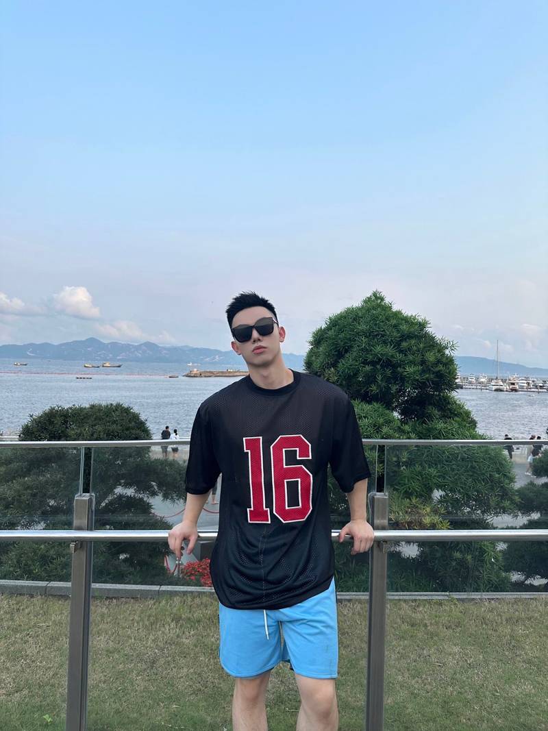 Oversized Celine 16 T-shirt in jerse mesh