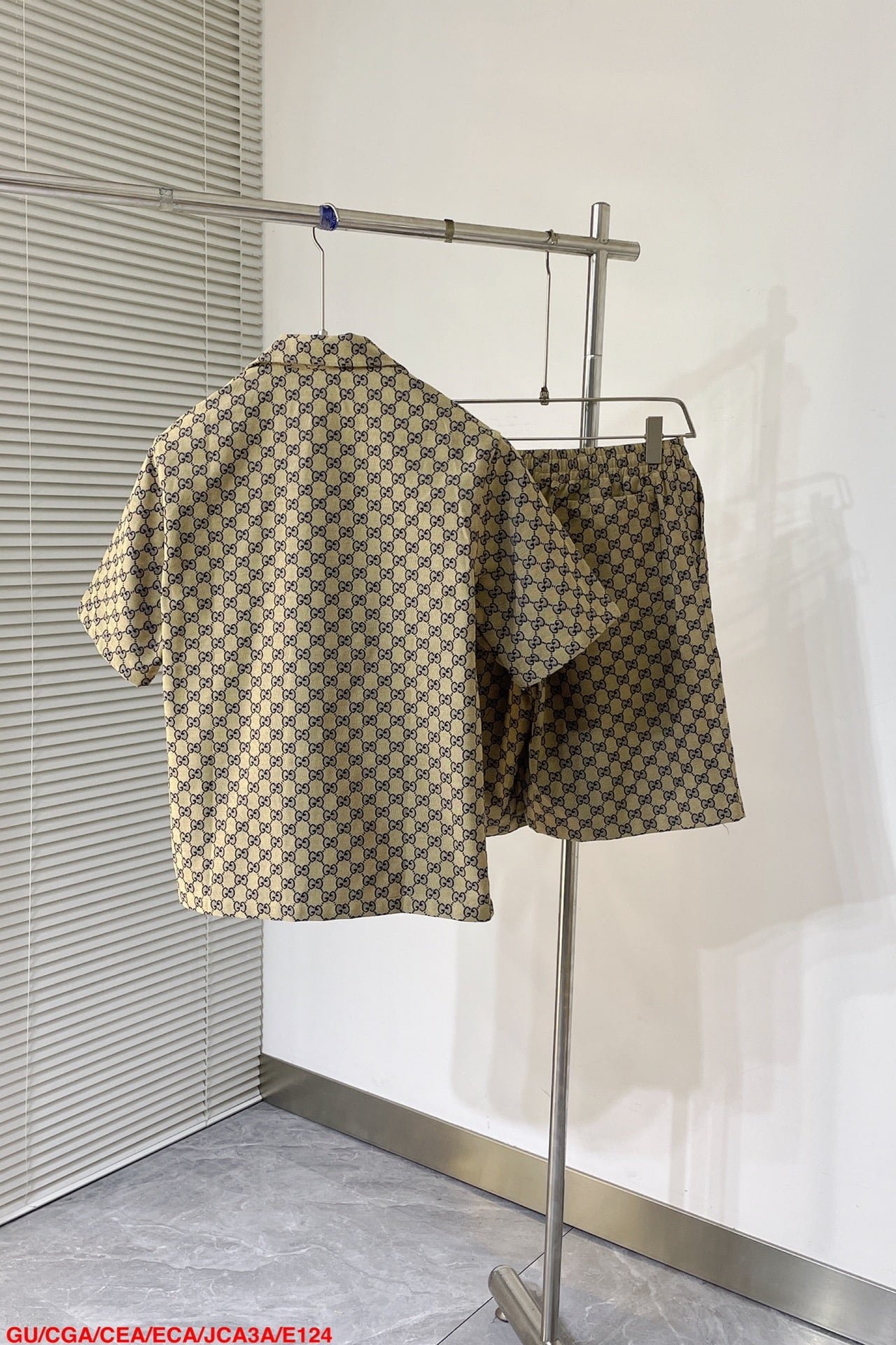 Gucci gg linen blend canvas shirt+gg supreme linen shorts