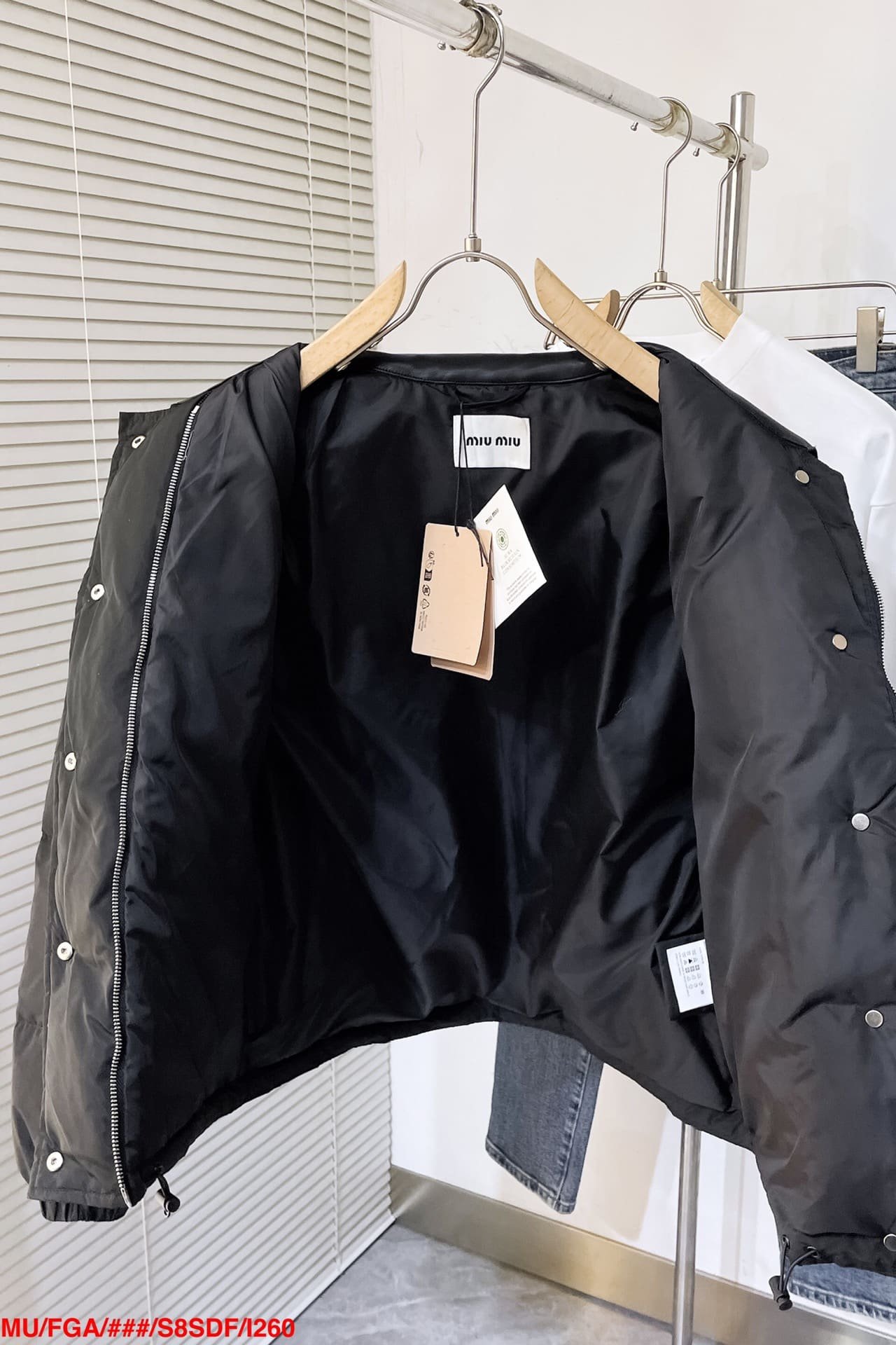 Technical pong�� cropped down jacket