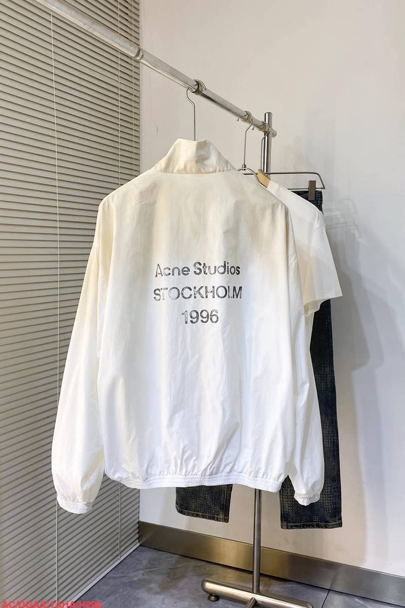 Logo zipper jacket