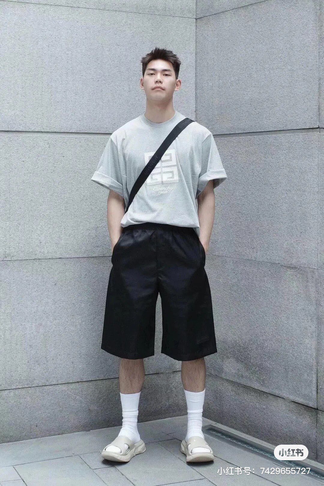 Givenchy 4G t-shirt in cotton