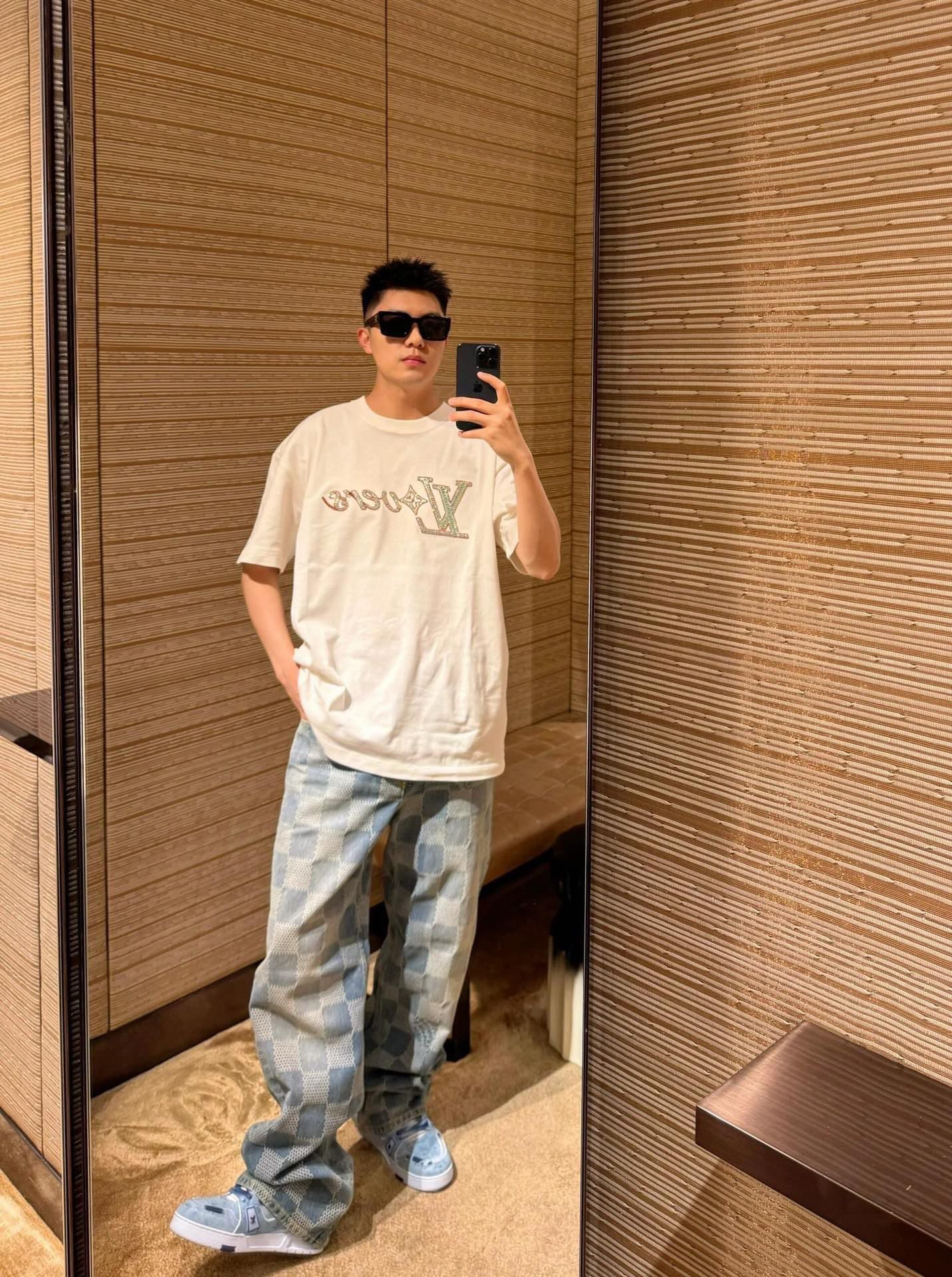 LV Embroidered Short-Sleeved T-Shirt