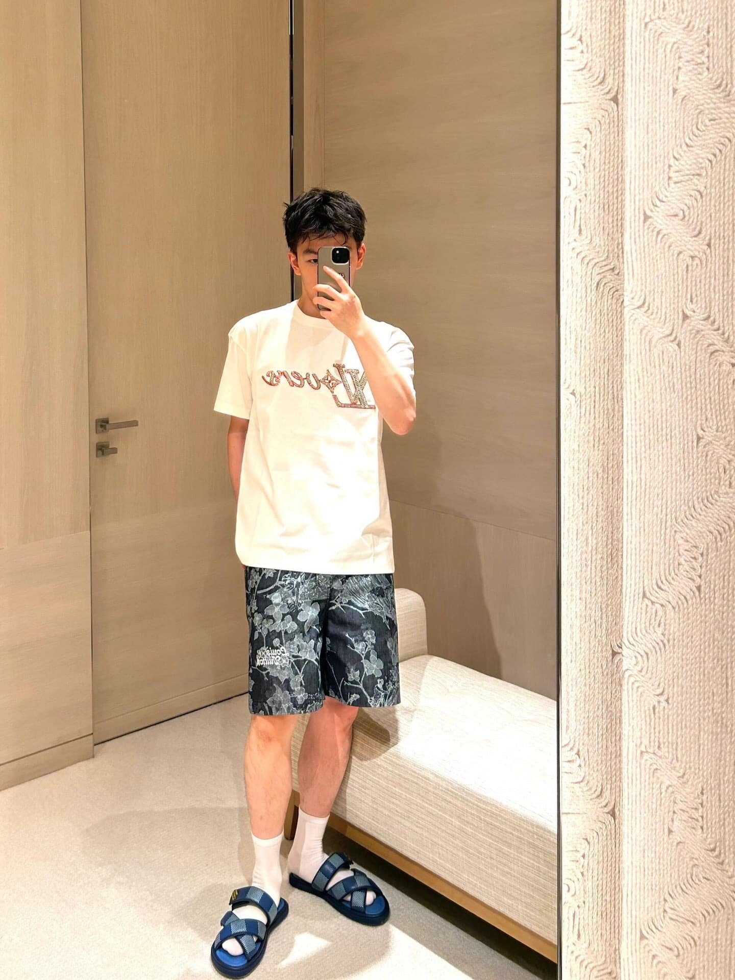 LV Embroidered Short-Sleeved T-Shirt