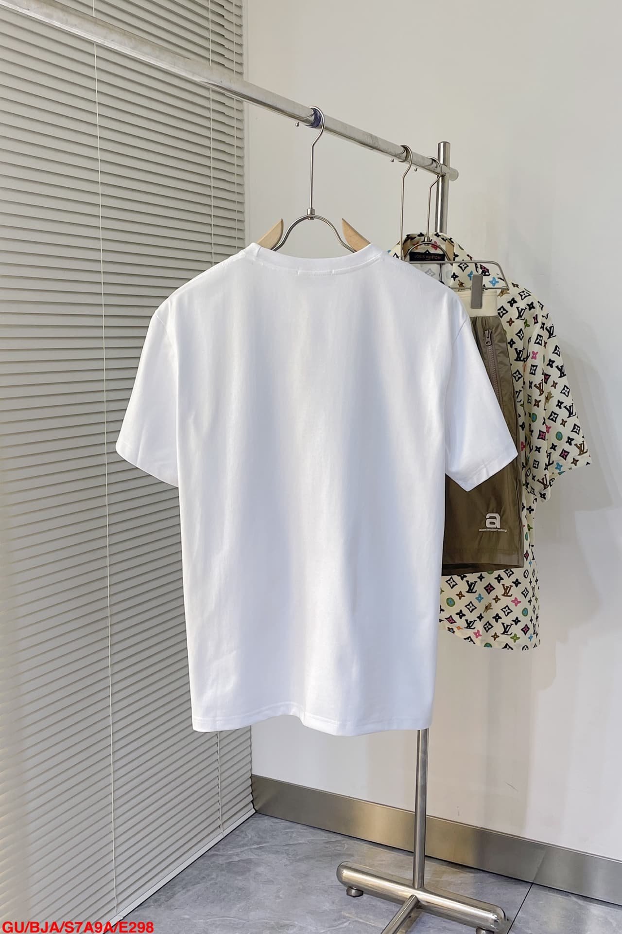 Cotton jersey T-shirt with Gucci print