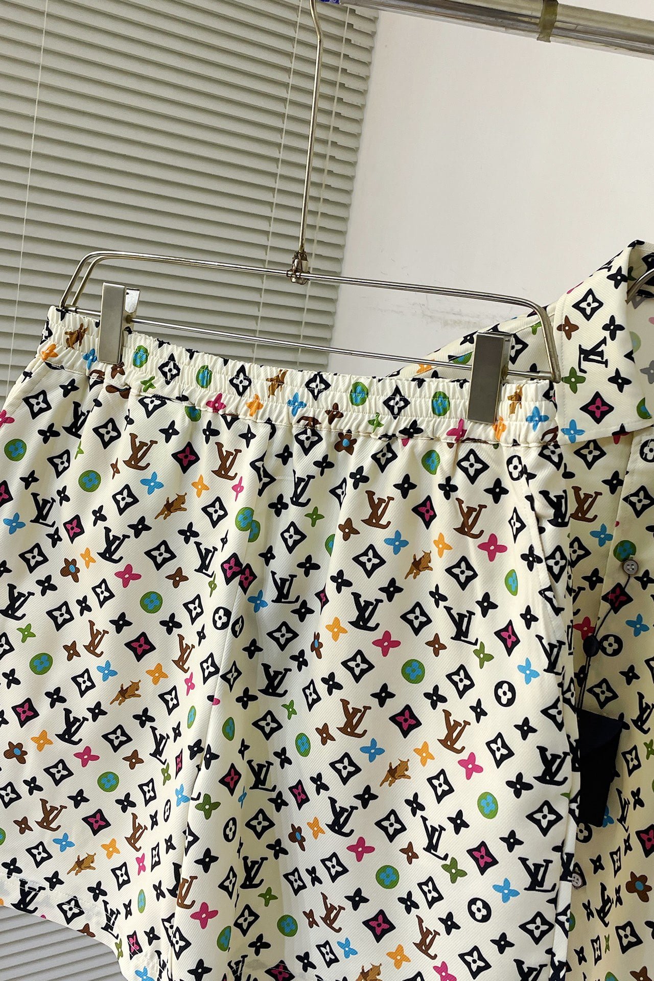 LV Monogram Printed Short-Sleeved Silk Shirt+Monogram Printed Silk Shorts