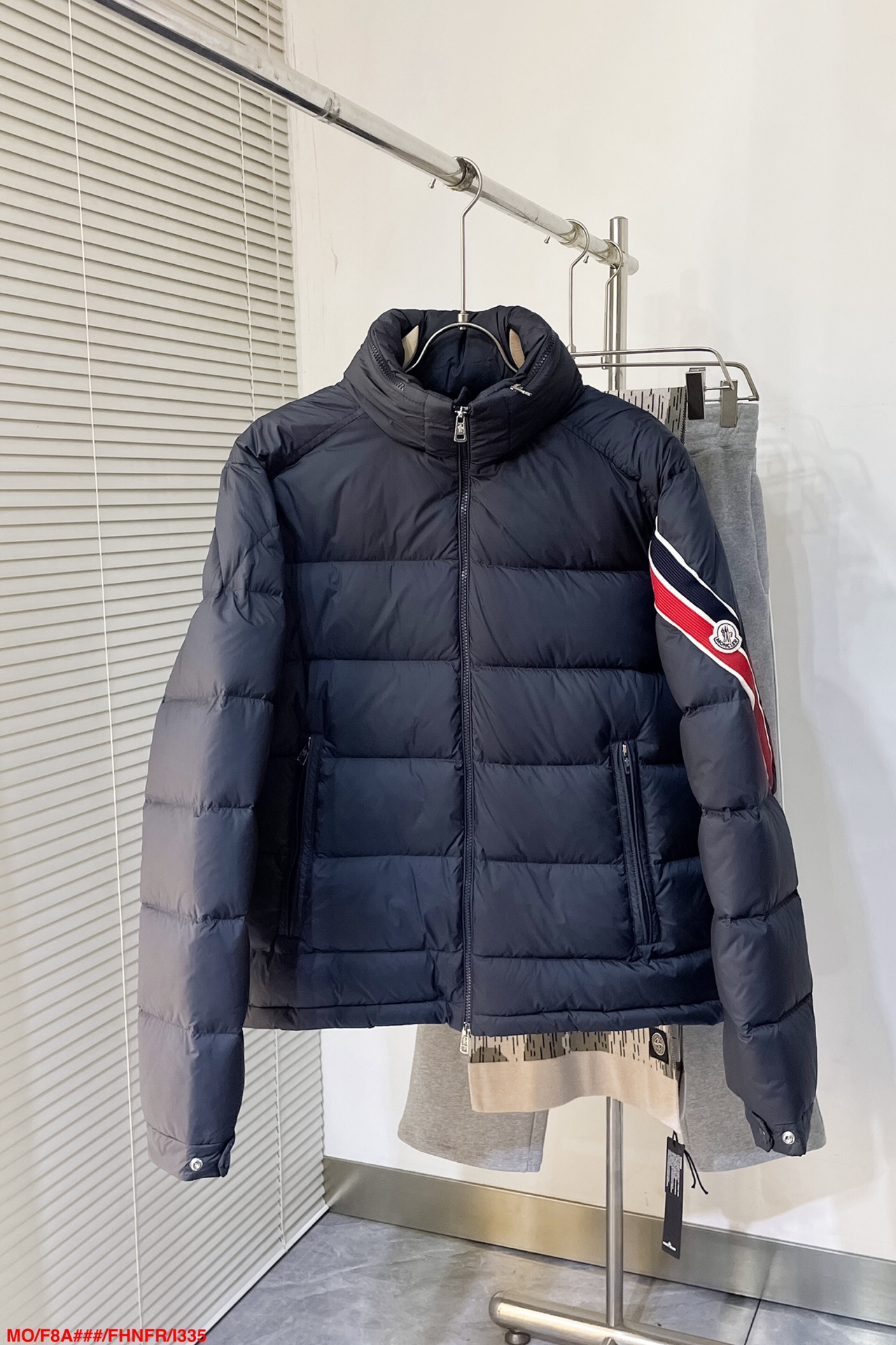 Solayan Hooded Short Down Jacket
