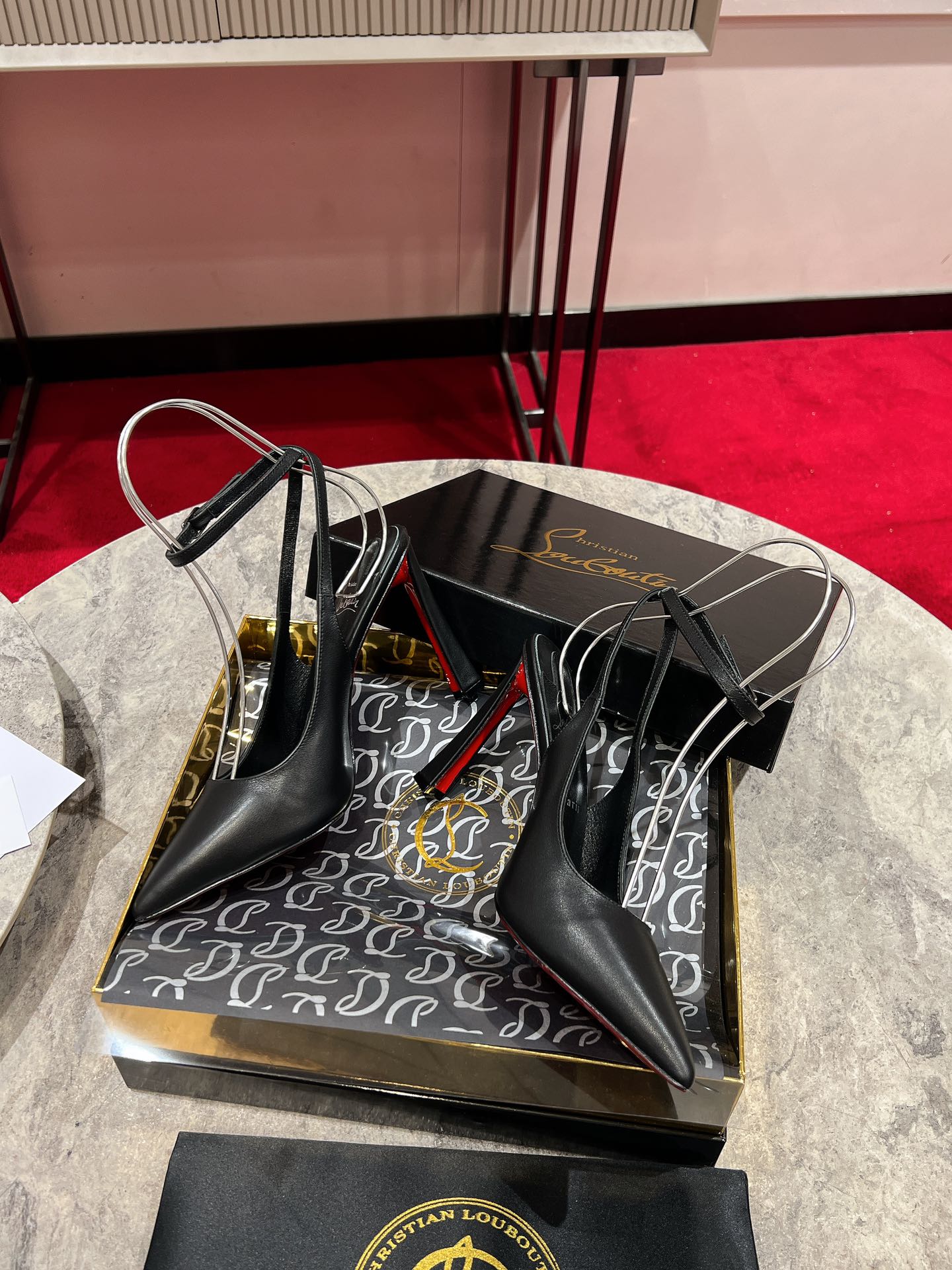 Louboutin Condora Strap 100 mm Strappy pumps - Vog patent leather - Loubi - Women Black lamb leather