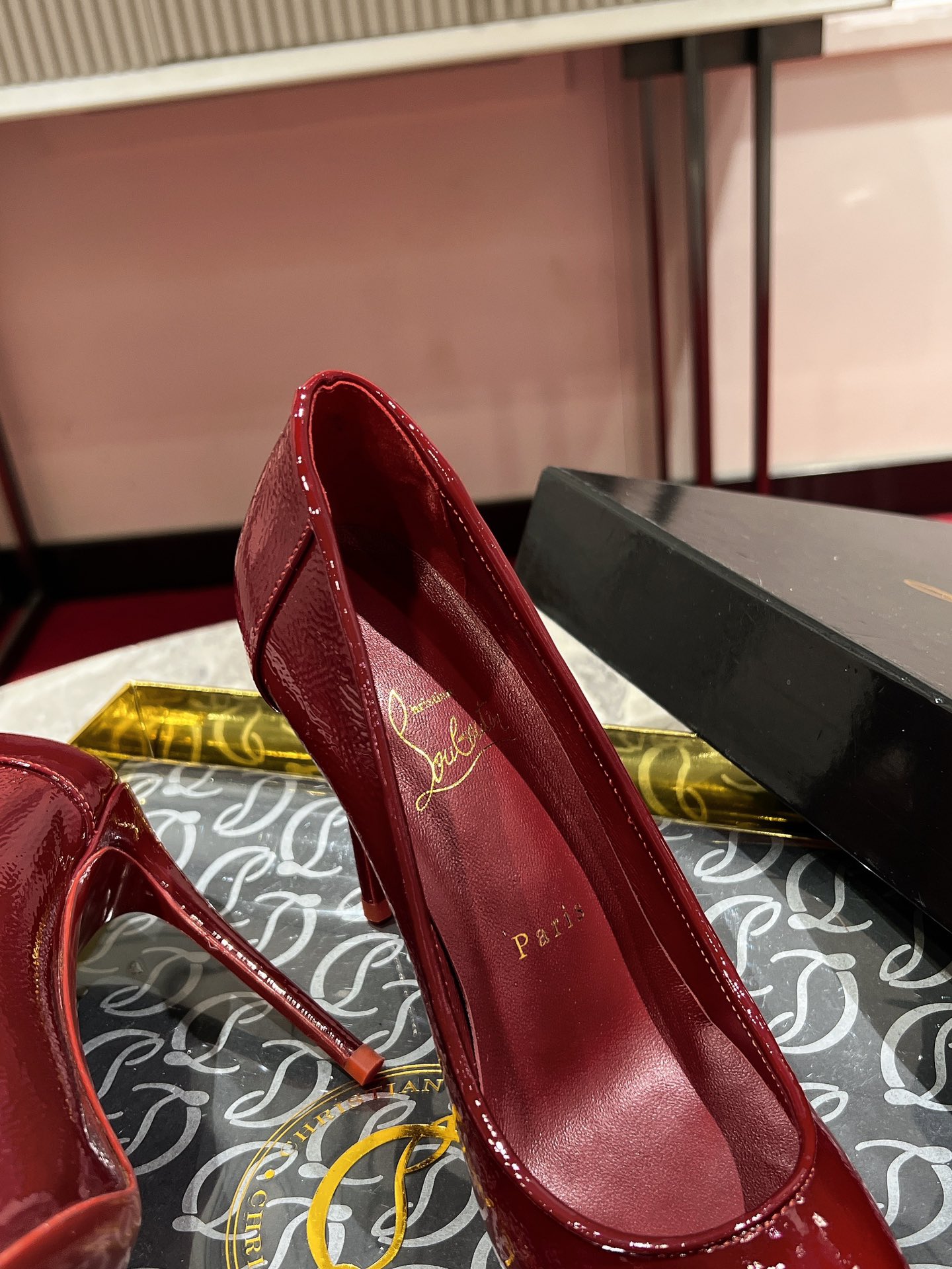 Louboutin Sporty Kate 100 mm Pumps - Vog patent leather - Loubi - Women