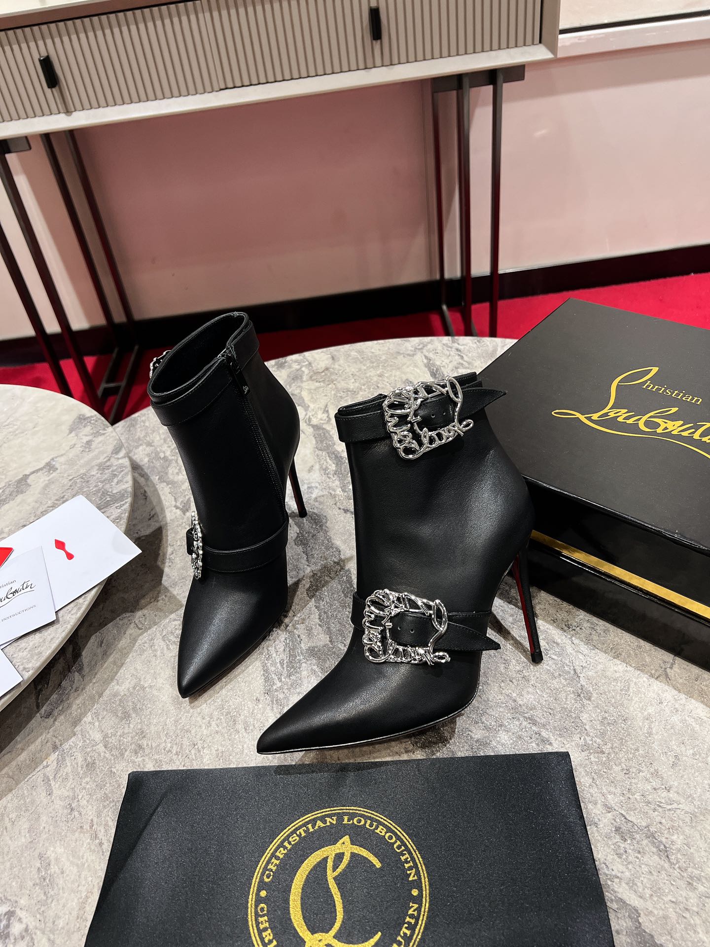 Louboutin Giddylina Booty 100 mm Low Boots - Calf leather - Black - Women