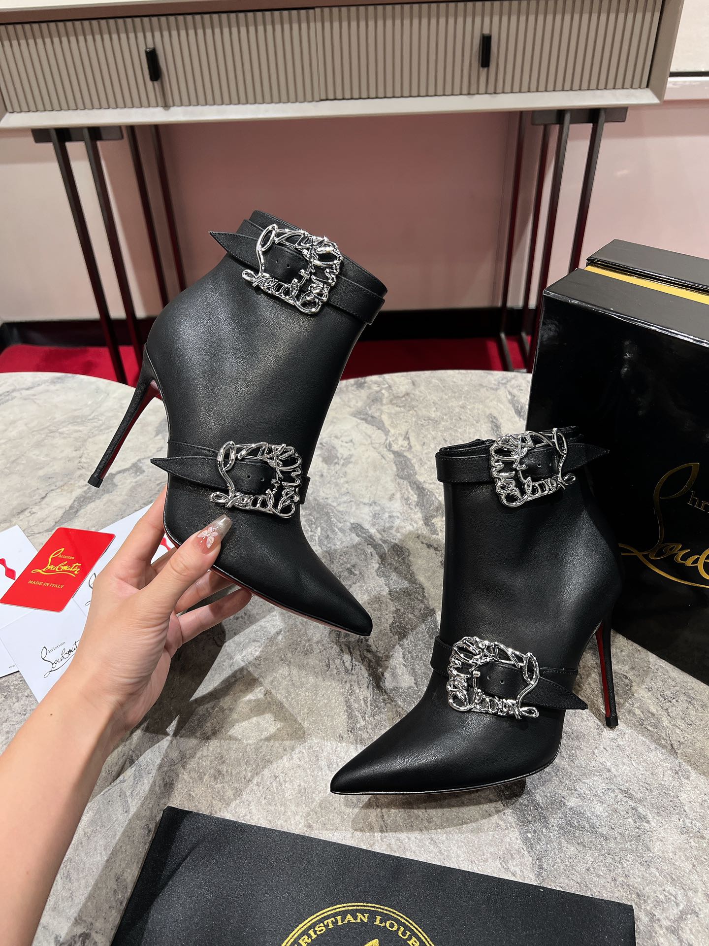 Louboutin Giddylina Booty 100 mm Low Boots - Calf leather - Black - Women