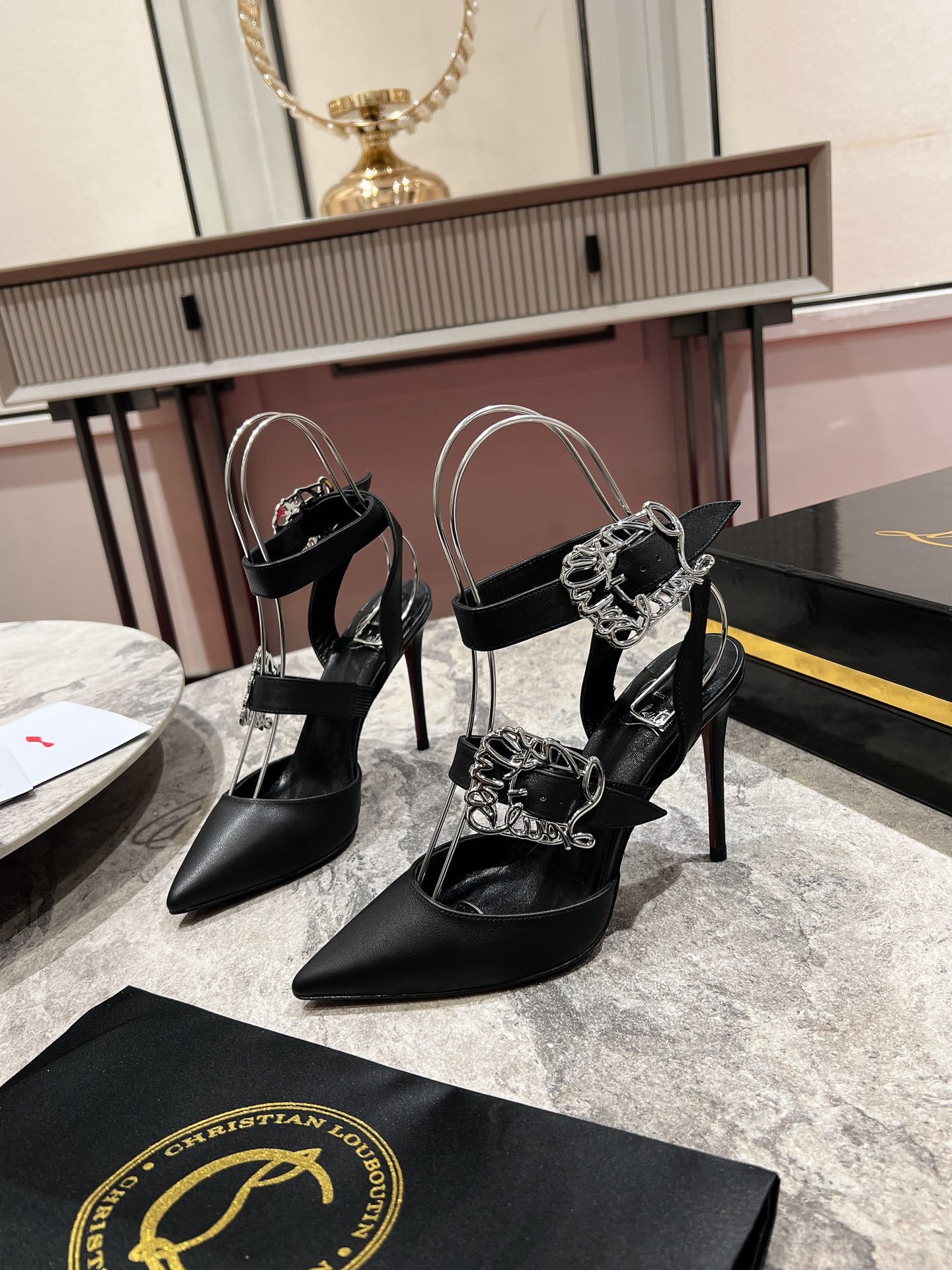 Louboutn GIDDYLINA - 100 MM STRAPPY PUMPS - NAPPA LEATHER - BLACK - WOMEN