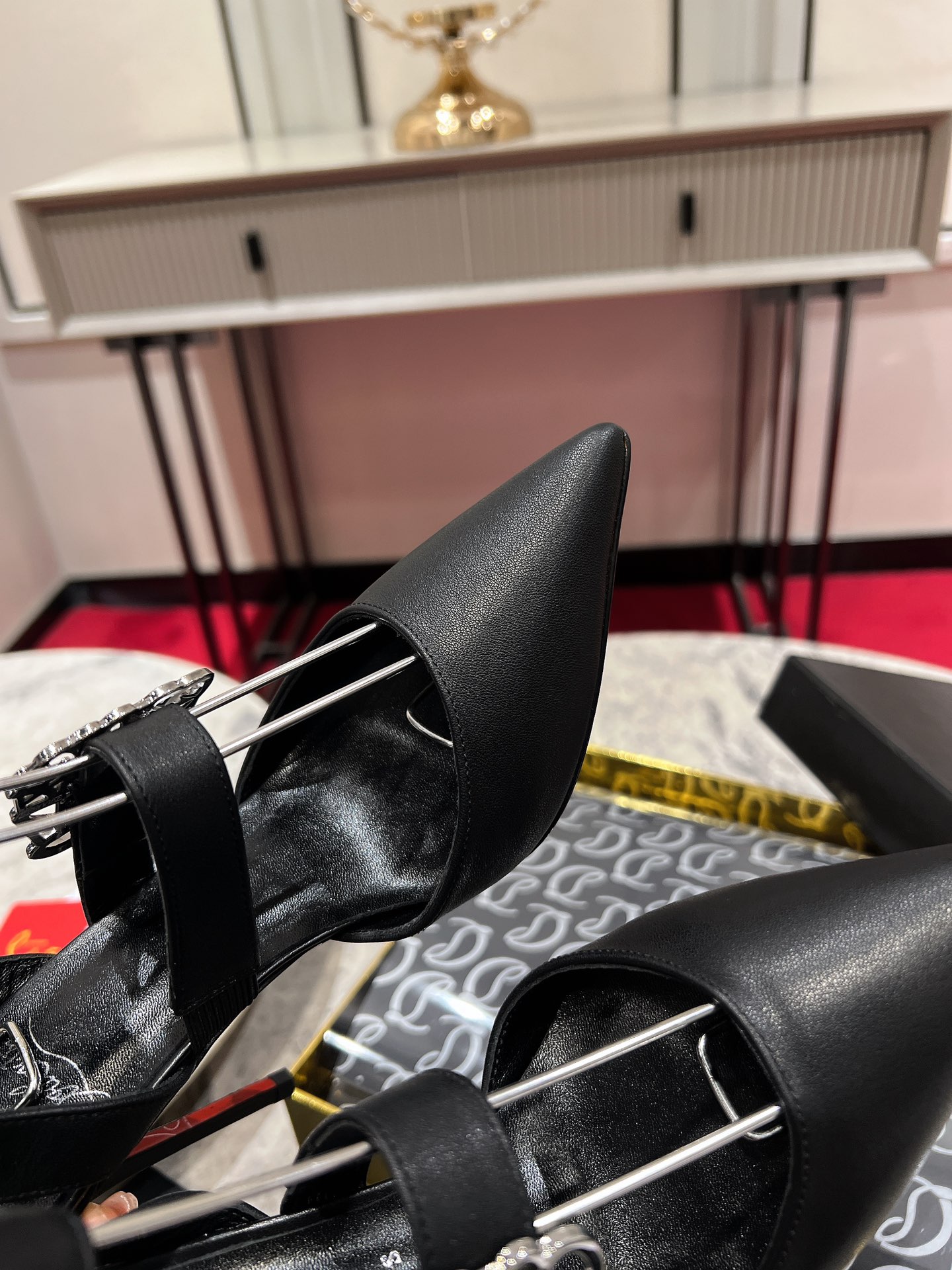 Louboutn GIDDYLINA - 100 MM STRAPPY PUMPS - NAPPA LEATHER - BLACK - WOMEN