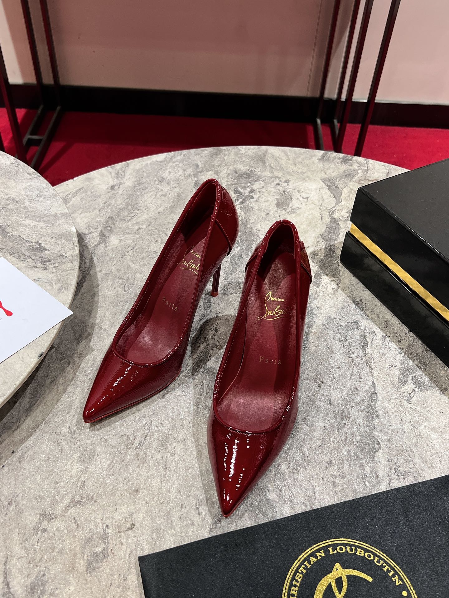 Louboutin Sporty Kate 100 mm Pumps - Vog patent leather - Loubi - Women