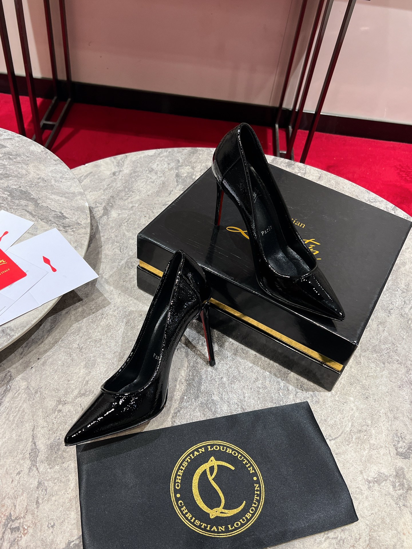 Louboutin Sporty Kate 100 mm Pumps - Vog patent leather - Loubi - Women