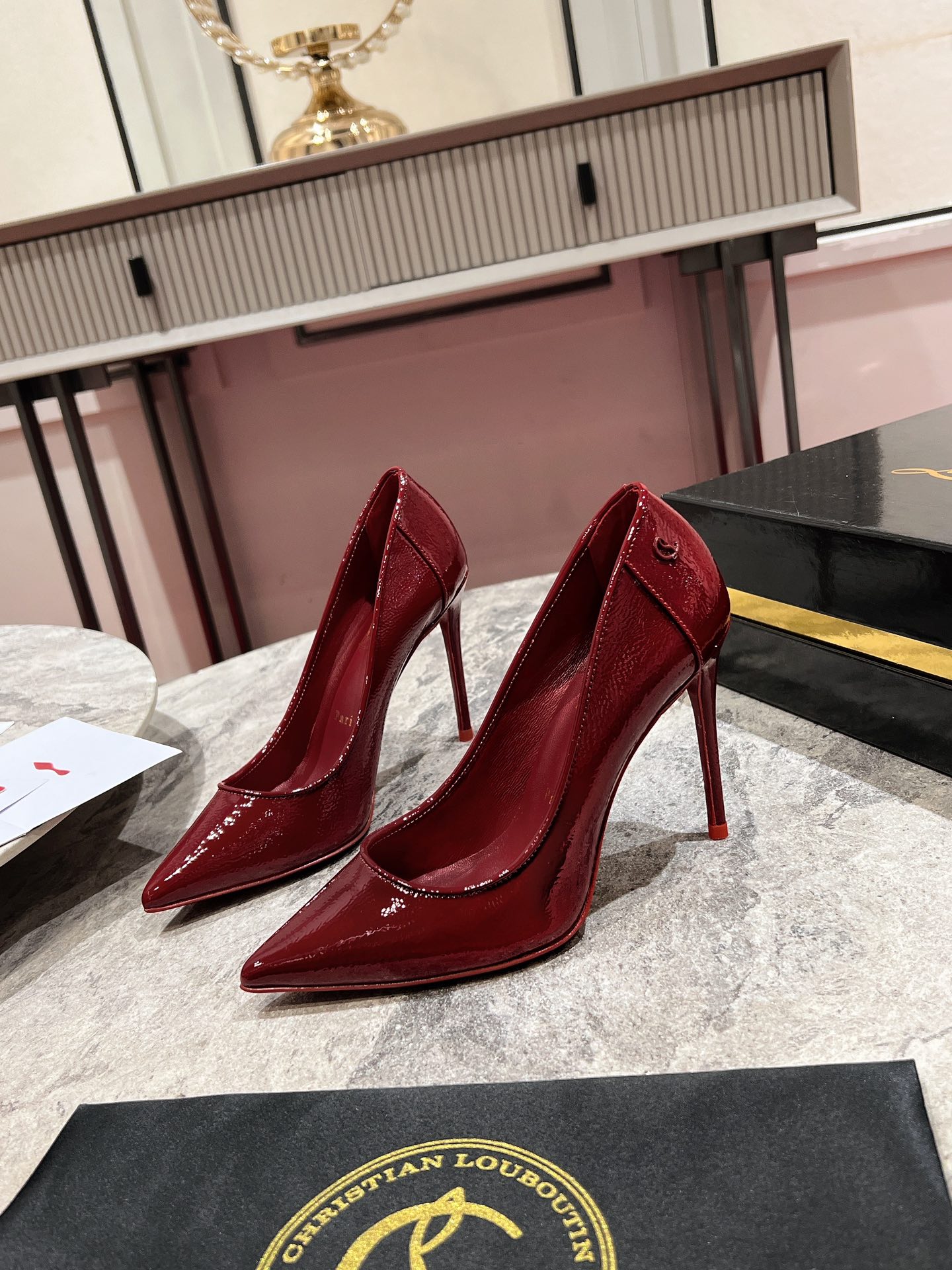 Louboutin Sporty Kate 100 mm Pumps - Vog patent leather - Loubi - Women