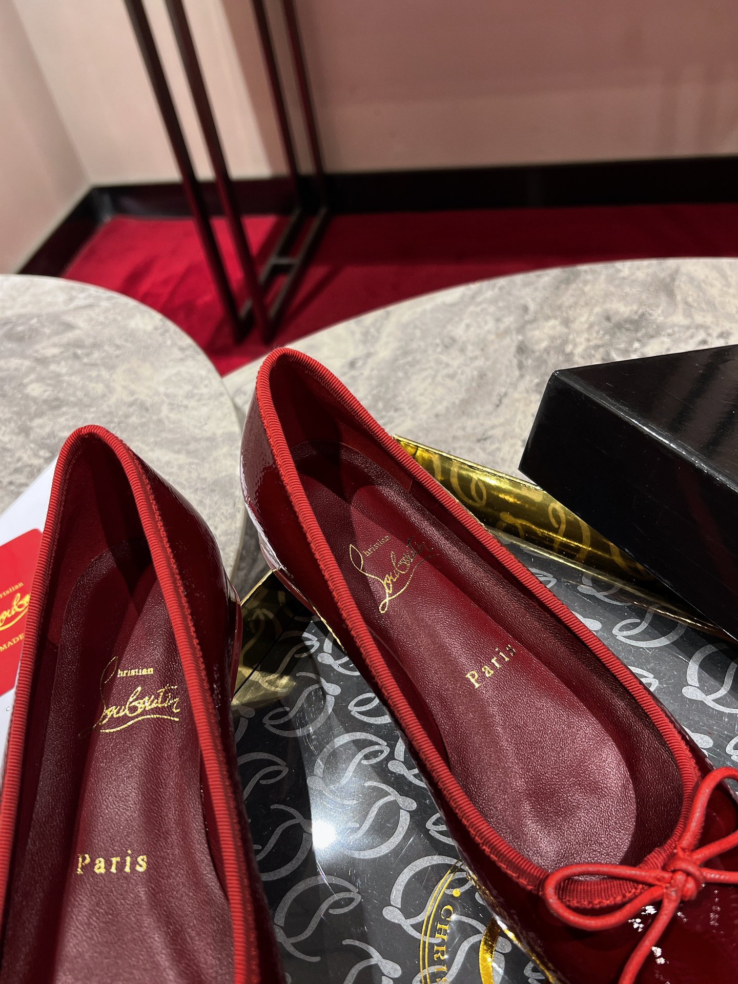 Louboutin Sweetie Jane Ballerinas - Vog patent leather - Black - Women
