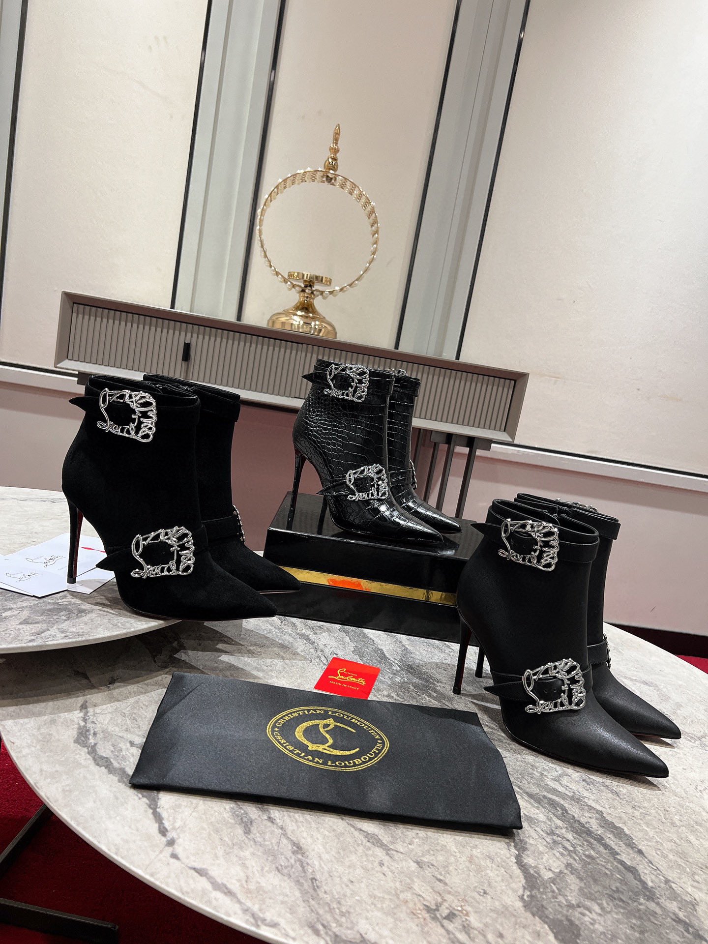Louboutin Giddylina Booty 100 mm Low Boots - Calf leather - Black - Women