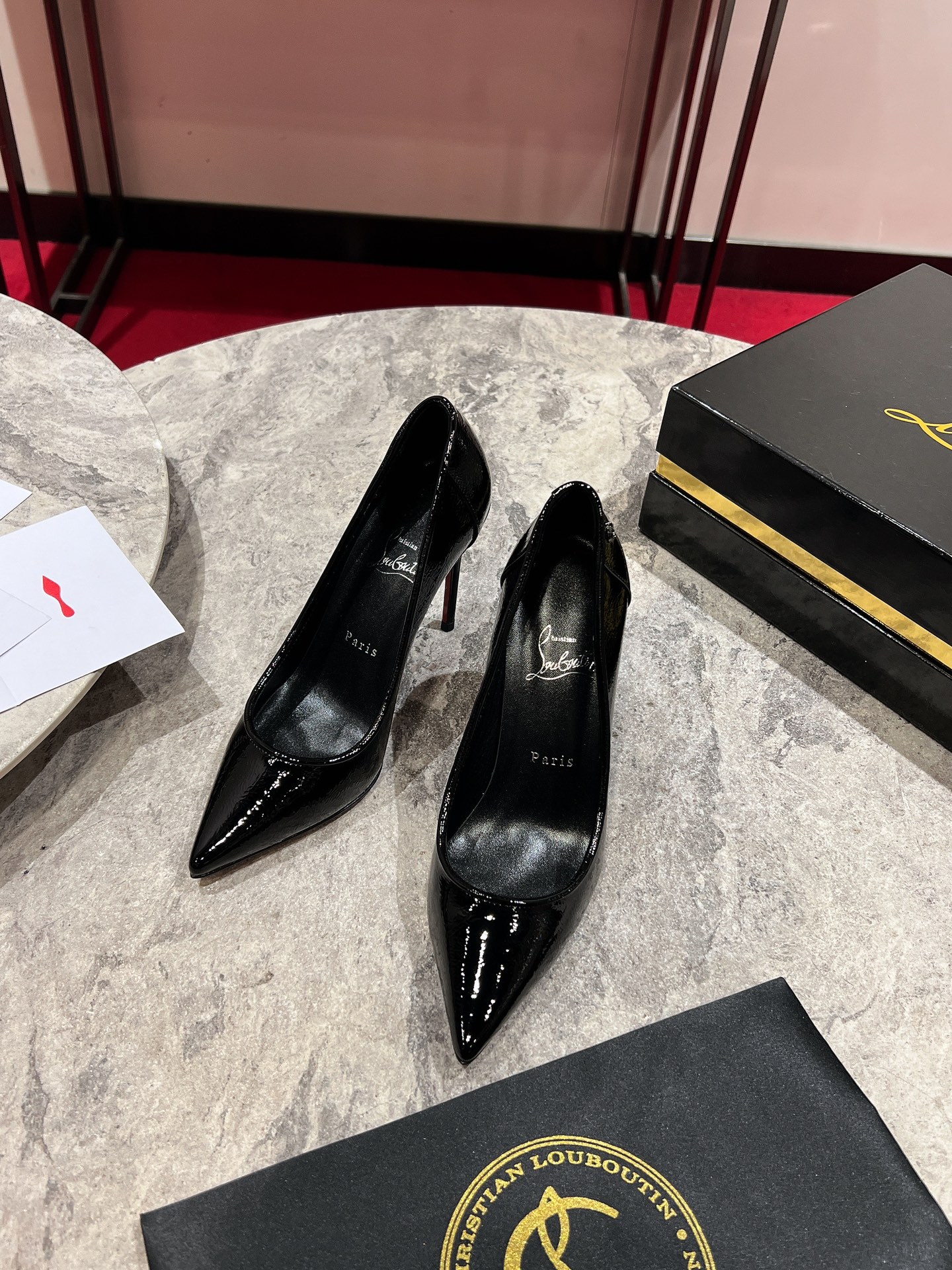 Louboutin Sporty Kate 100 mm Pumps - Vog patent leather - Loubi - Women