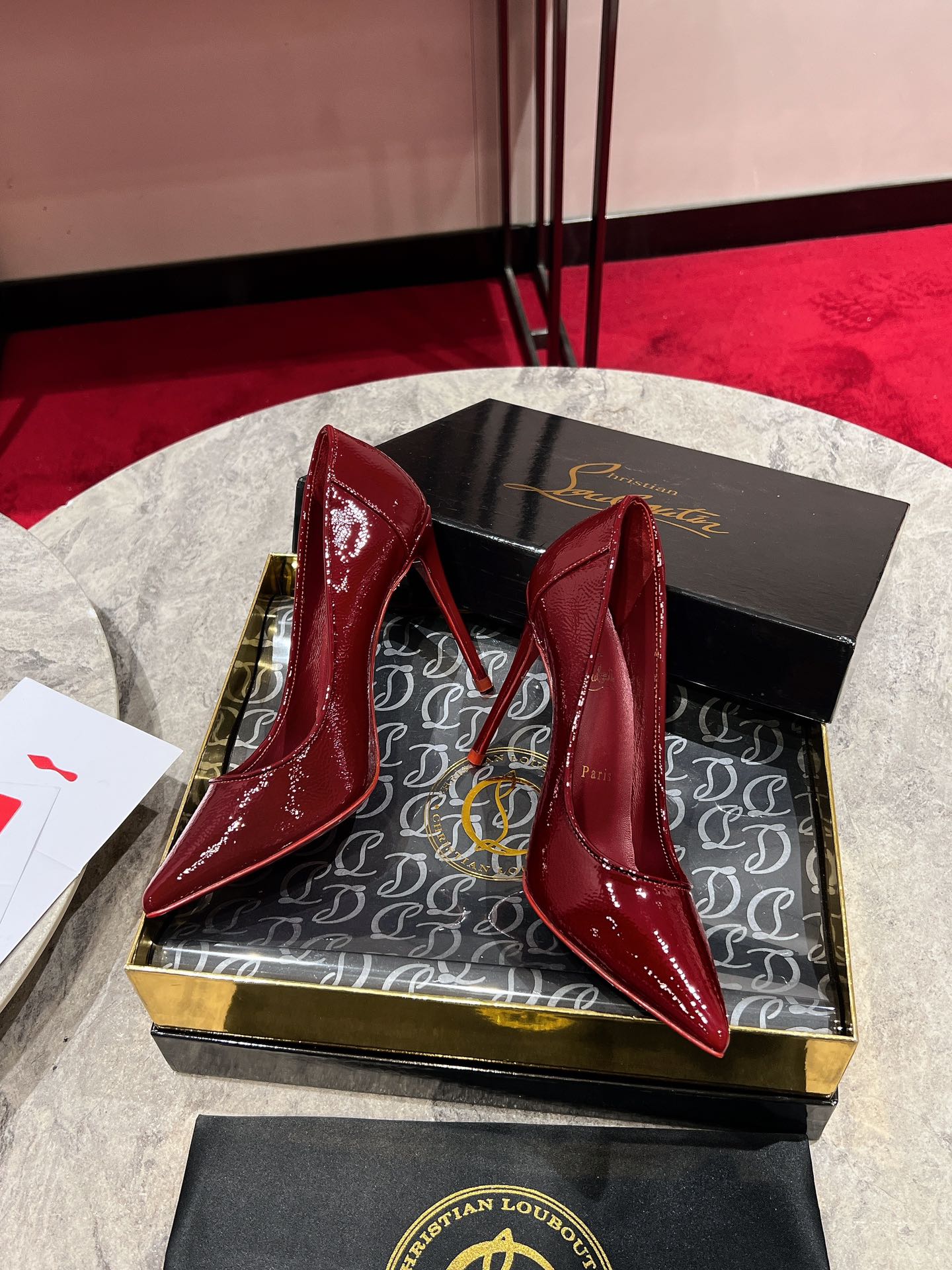 Louboutin Sporty Kate 100 mm Pumps - Vog patent leather - Loubi - Women