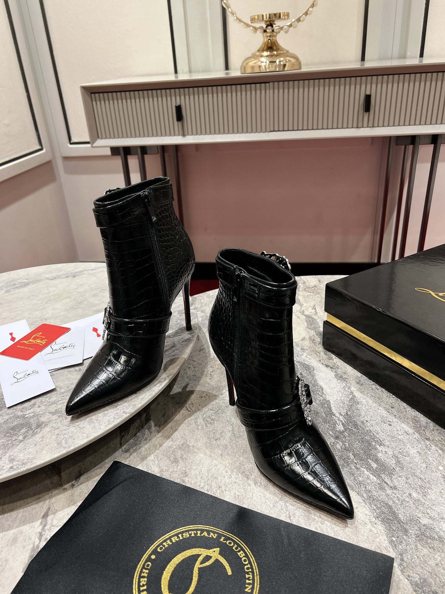 Louboutin Giddylina Booty 100 mm Low Boots - Calf leather - Black - Women