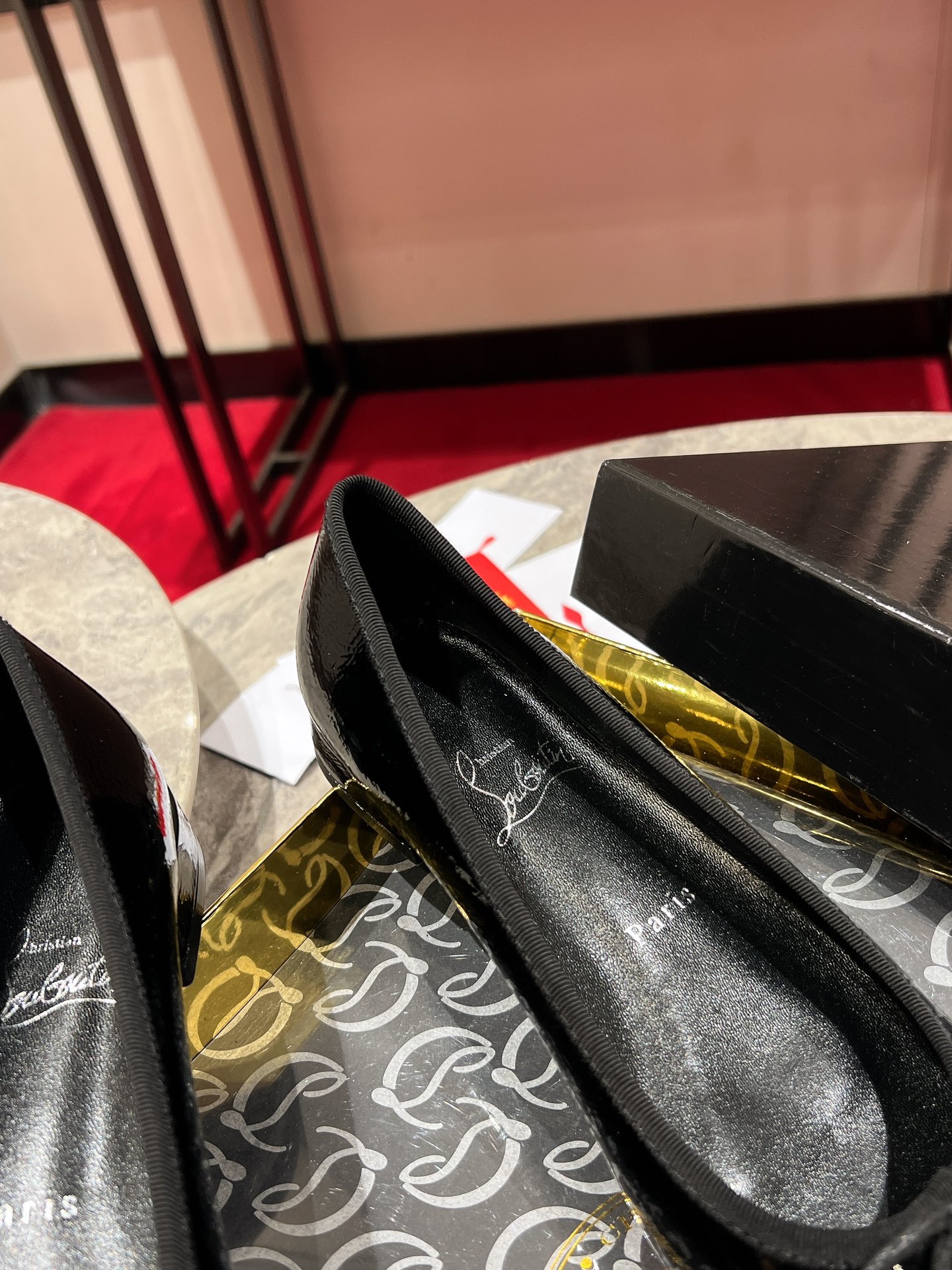 Louboutin Sweetie Jane Ballerinas - Vog patent leather - Black - Women