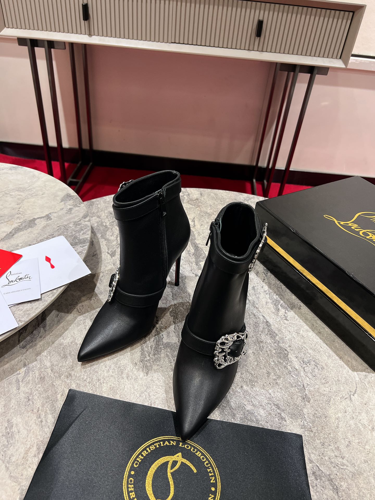 Louboutin Giddylina Booty 100 mm Low Boots - Calf leather - Black - Women