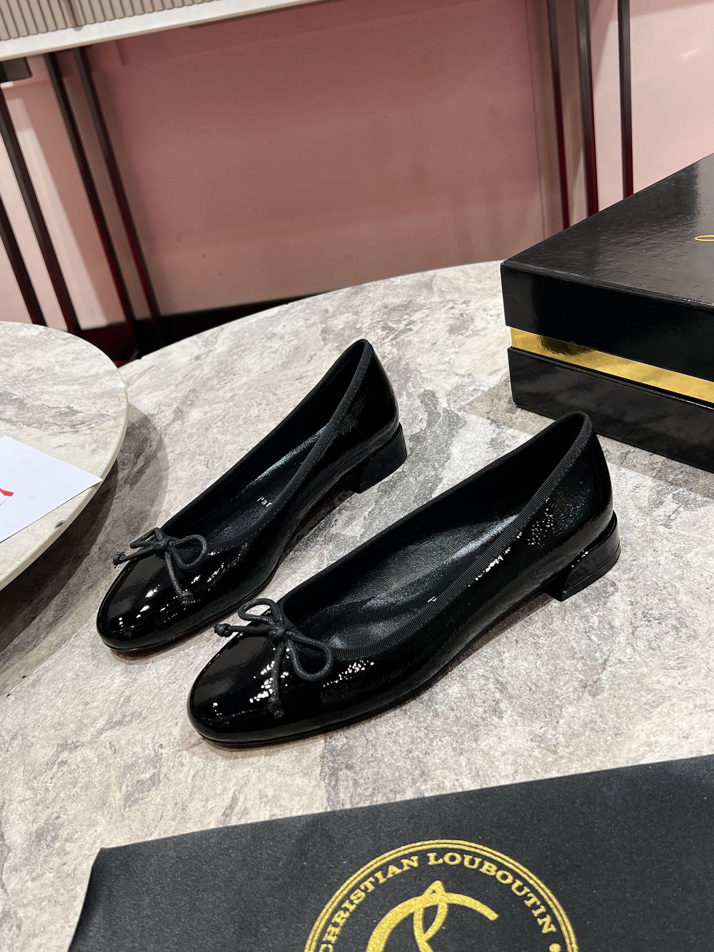 Louboutin Sweetie Jane Ballerinas - Vog patent leather - Black - Women