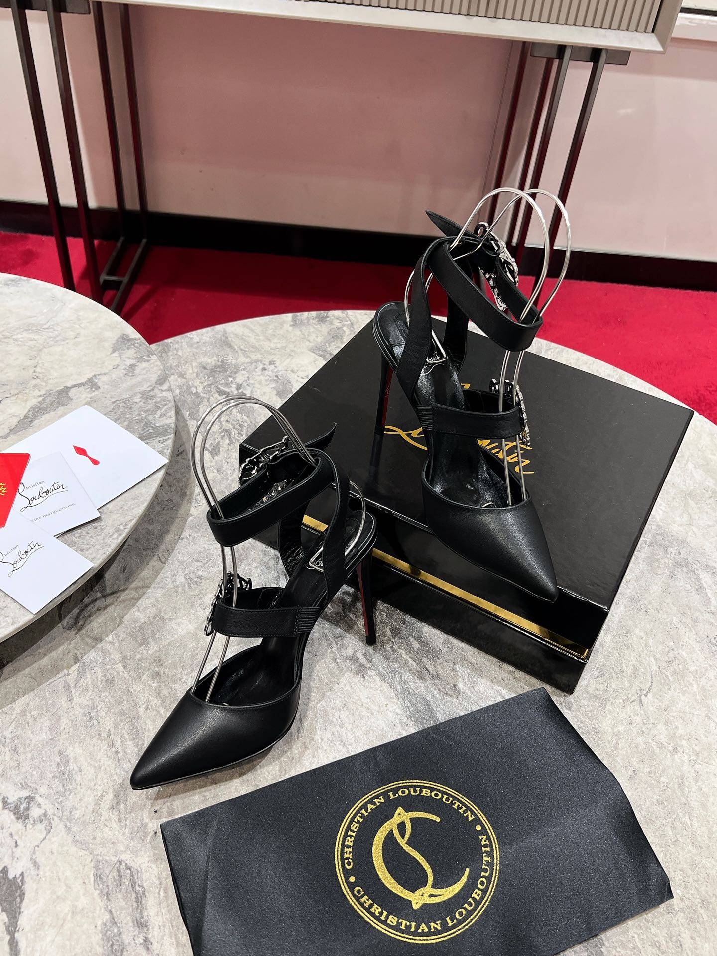 Louboutn GIDDYLINA - 100 MM STRAPPY PUMPS - NAPPA LEATHER - BLACK - WOMEN