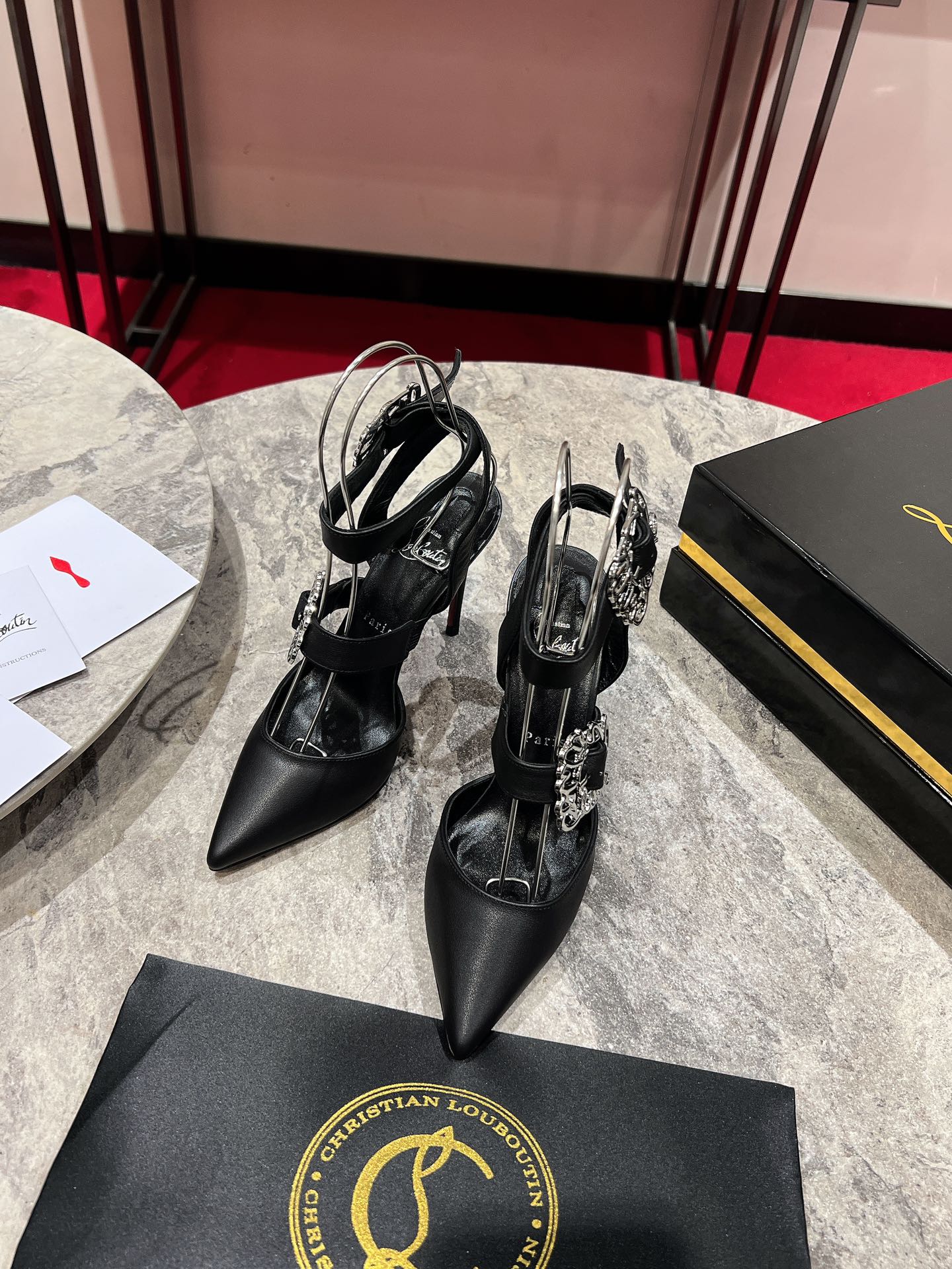 Louboutn GIDDYLINA - 100 MM STRAPPY PUMPS - NAPPA LEATHER - BLACK - WOMEN
