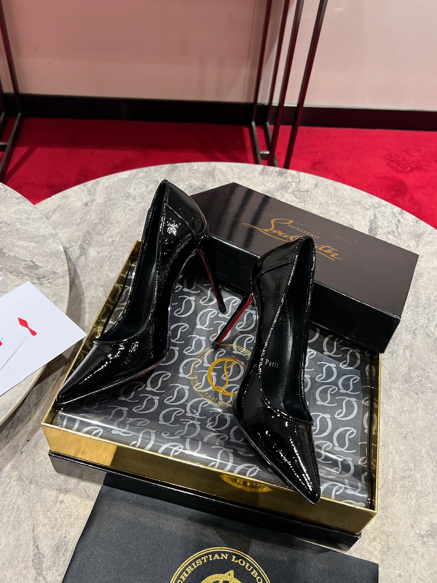 Louboutin Sporty Kate 100 mm Pumps - Vog patent leather - Loubi - Women