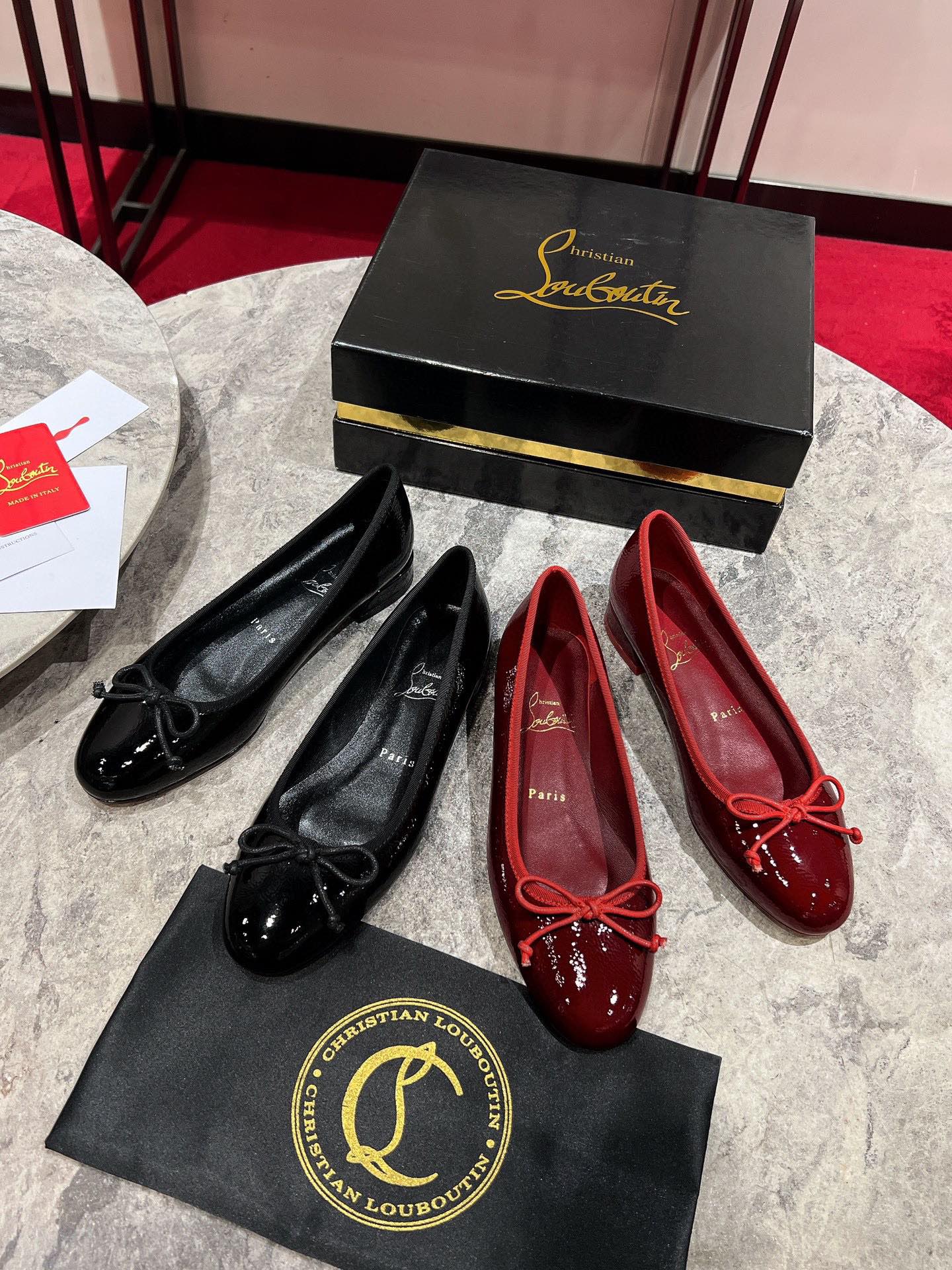Louboutin Sweetie Jane Ballerinas - Vog patent leather - Black - Women