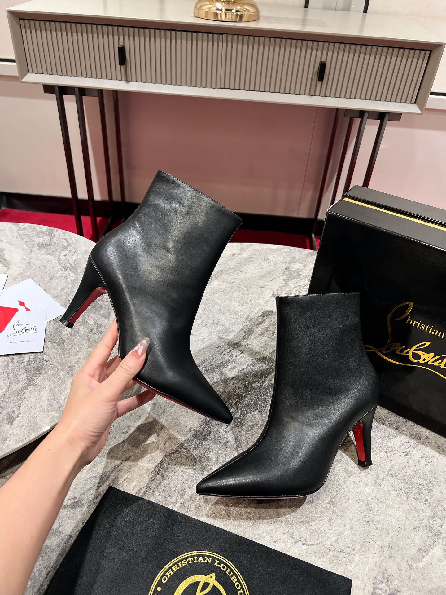 Louboutin Vibella Booty 85 mm Low Boots - Calf leather - Black - Women