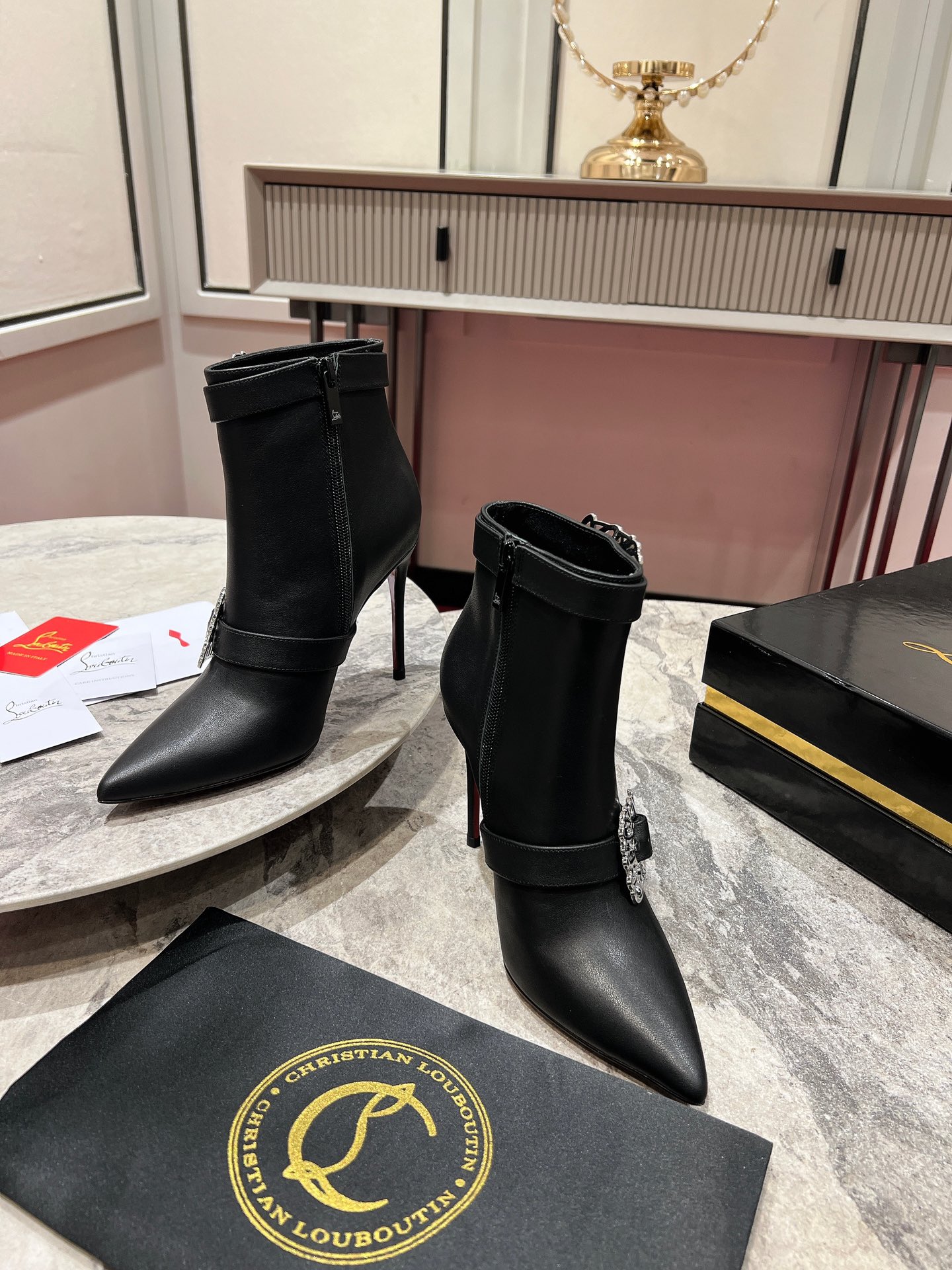 Louboutin Giddylina Booty 100 mm Low Boots - Calf leather - Black - Women