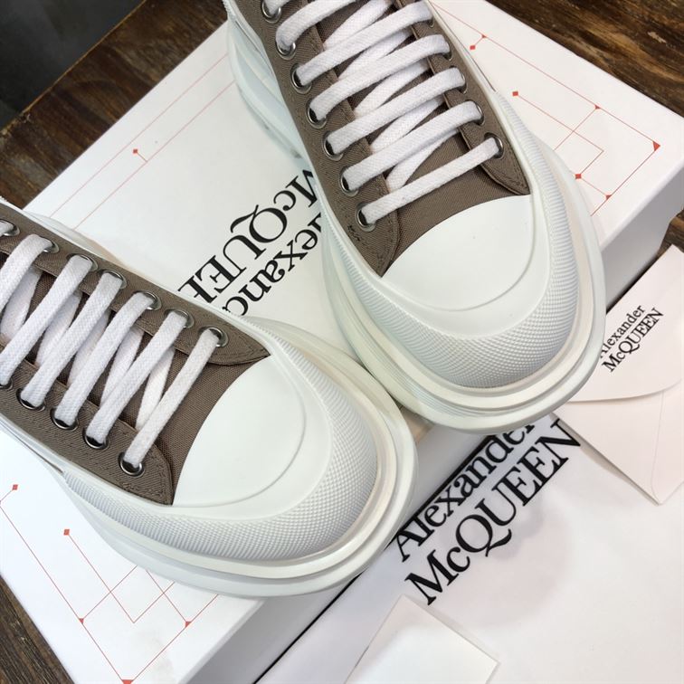 ALEXANDER MCQUEEN TREAD SLICK LOW-TOP SNEAKERS   ALD027