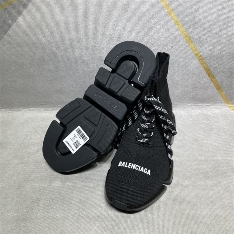 BALENCIAGA MEN S SPEED 2.0 LACE-UP RECYCLED KNIT SNEAKER IN BLACK   BLA031