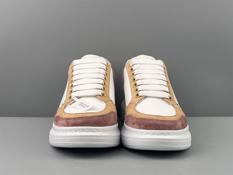 ALEXANDER MCQUEEN OVERSIZED SNEAKER   ALD038