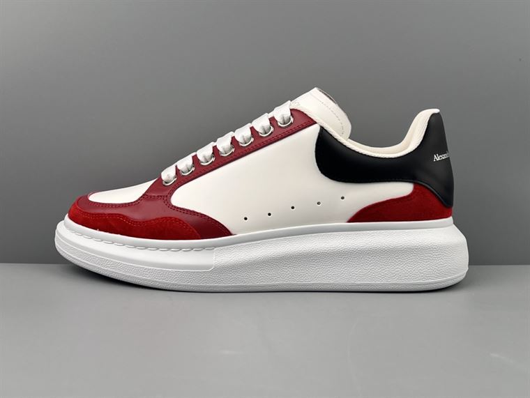 ALEXANDER MCQUEEN OVERSIZED SNEAKER IN BLACK/WHITE/RED   ALD037