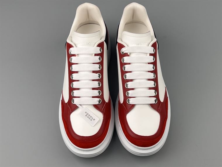 ALEXANDER MCQUEEN OVERSIZED SNEAKER IN BLACK/WHITE/RED   ALD037