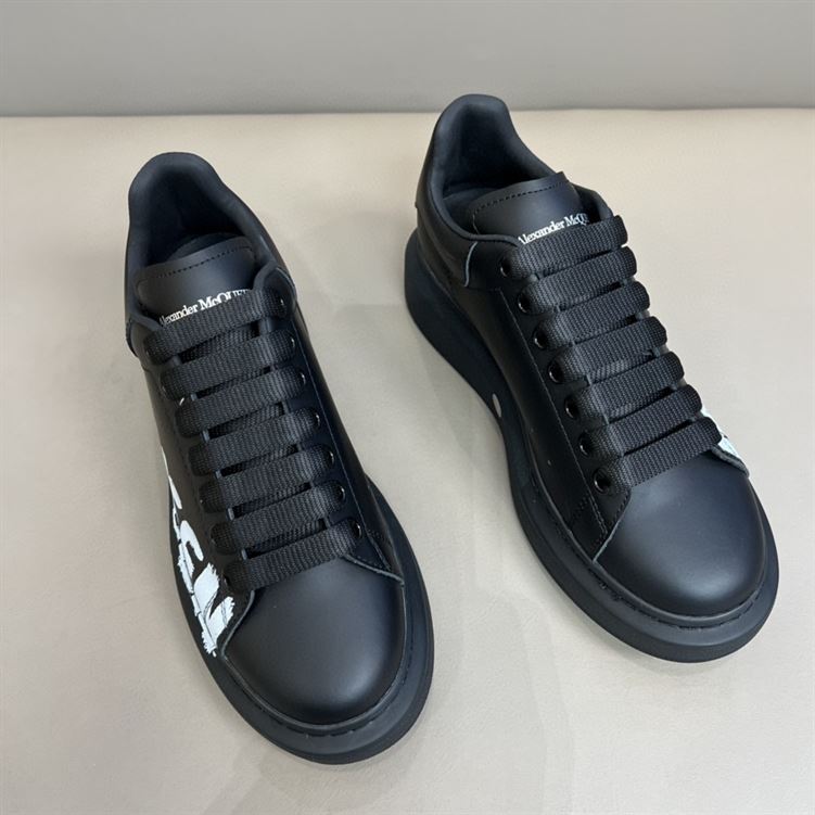 ALEXANDER MCQUEEN GRAFFITI OVERSIZED SNEAKER IN BLACK   ALD021