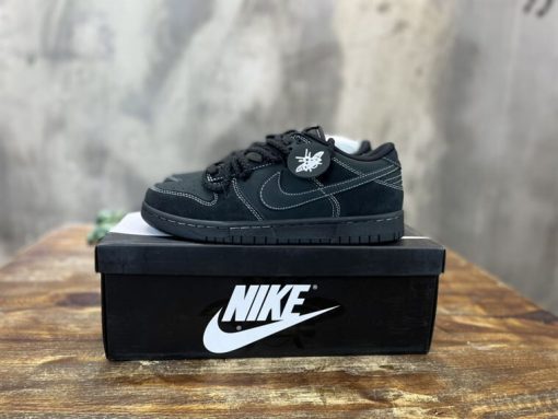 NIKE SB DUNK LOW SNEAKER   NSN010