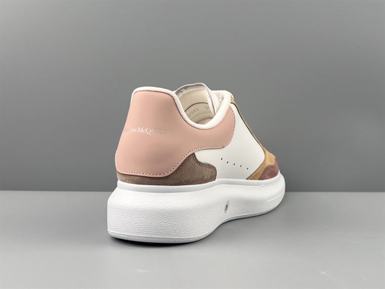 ALEXANDER MCQUEEN OVERSIZED SNEAKER   ALD038