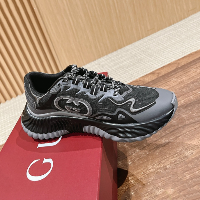 Gucci Ripple Black Dusty Sneaker   GCC163