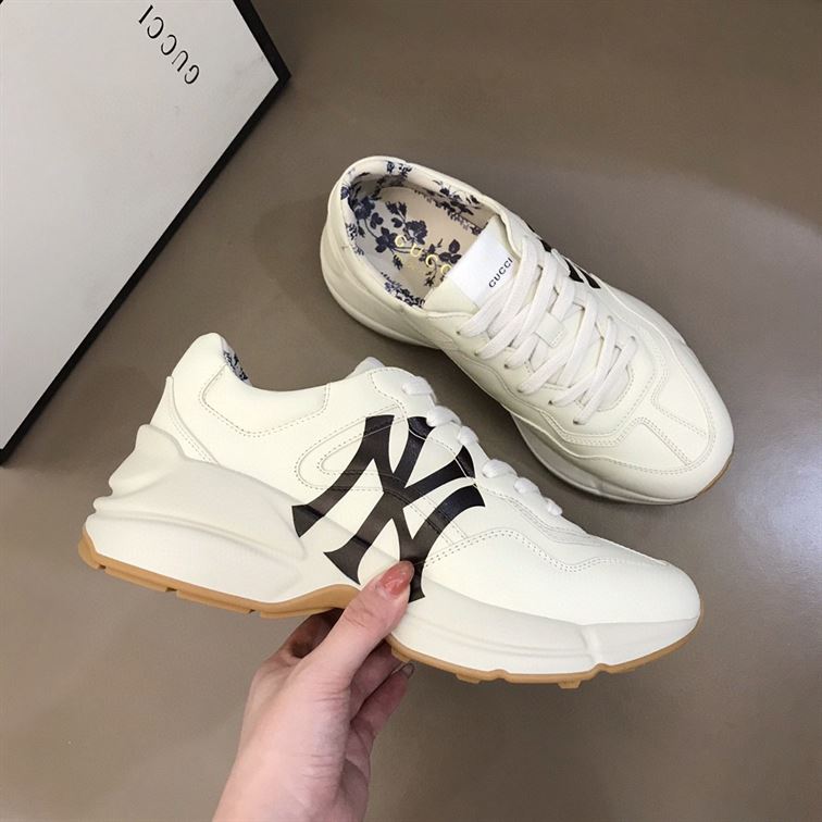 GUCCI LEATHER NY YANKEES SNEAKERS   GCC014