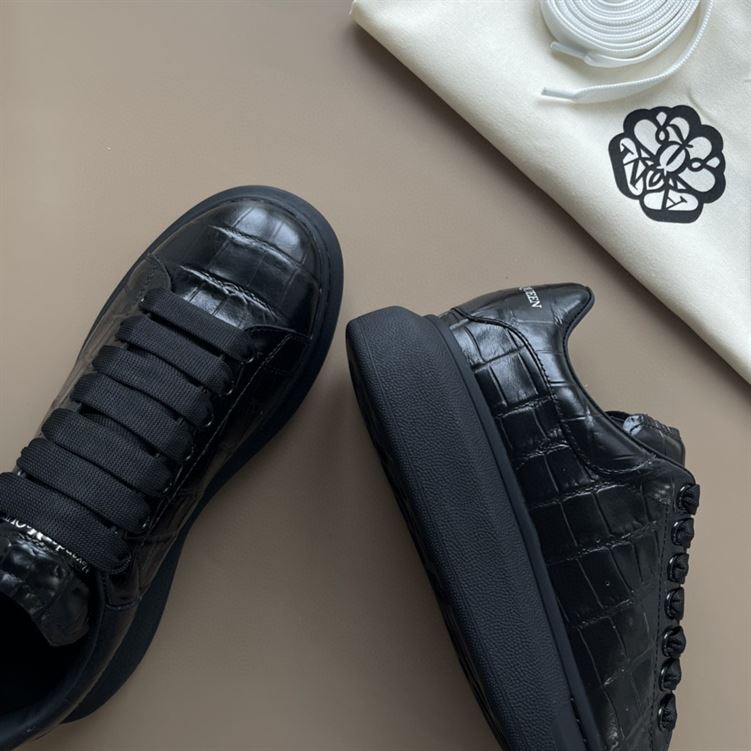 ALEXANDER MCQUEEN ALL-OVER STAMPED CROCODILE SNEAKERS   ALD019