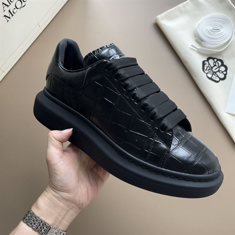 ALEXANDER MCQUEEN ALL-OVER STAMPED CROCODILE SNEAKERS   ALD019