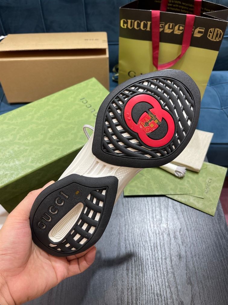 GUCCI RUN SNEAKER   GCC104