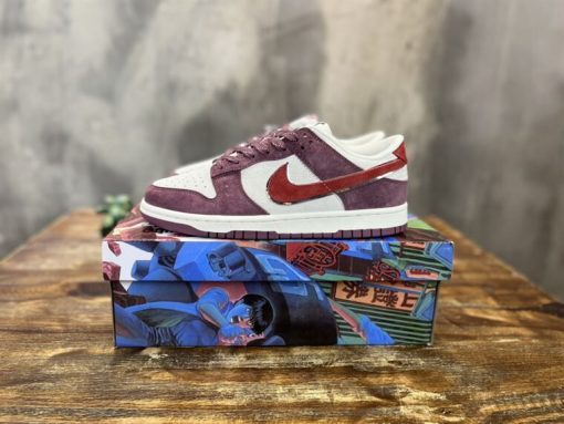 NIKE SB DUNK LOW SNEAKER   NSN007
