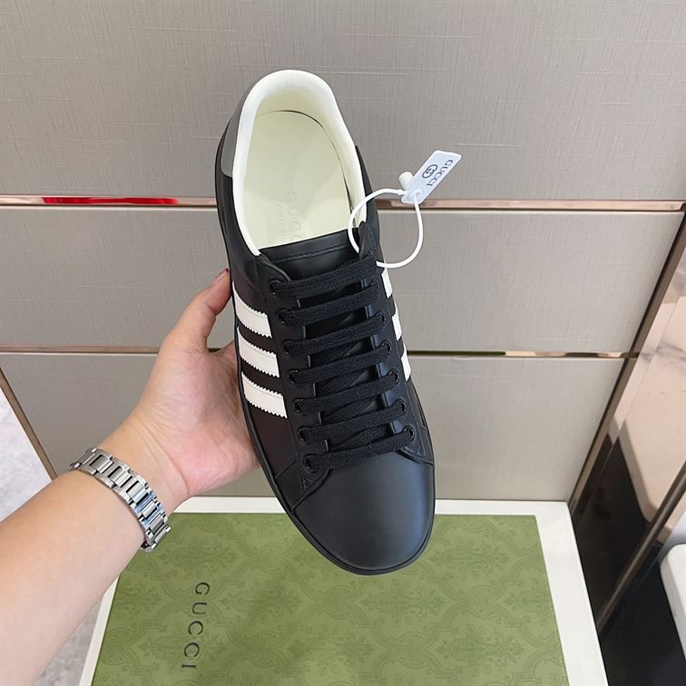 GUCCI MEN S GG SNEAKER   GCC035